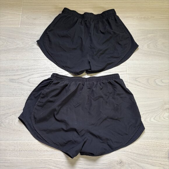 Nike Running Shorts – Set of 3 | Black & White - Picture 3 of 9